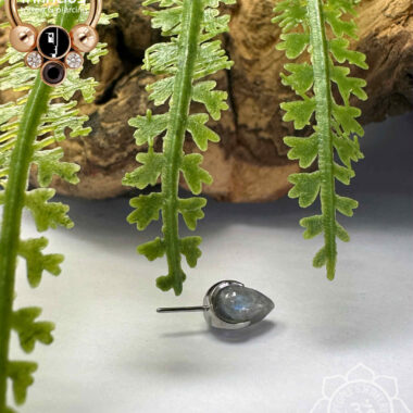 Peoples Jewelry titanium claw set bullet cut genuine rose cut Labradorite.